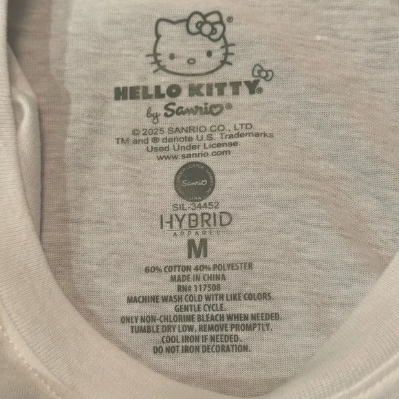 NWT Hello Kitty by Sanrio White Crop T-Shirt Junior's Size Medium - Picture 4 of 7